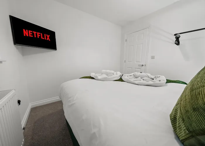 Altohaus Luxury 4br House By Altoluxo Short Lets & Serviced With Parking Lägenhet