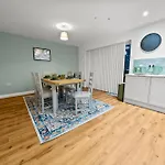 Altohaus Luxury 4br House By Altoluxo Short Lets & Serviced With Parking