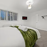 Altohaus Luxury 4br House By Altoluxo Short Lets & Serviced With Parking 公寓 布里斯托