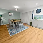 Altohaus Luxury 4br House By Altoluxo Short Lets & Serviced With Parking *