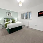 公寓 Altohaus Luxury 4br House By Altoluxo Short Lets & Serviced With Parking