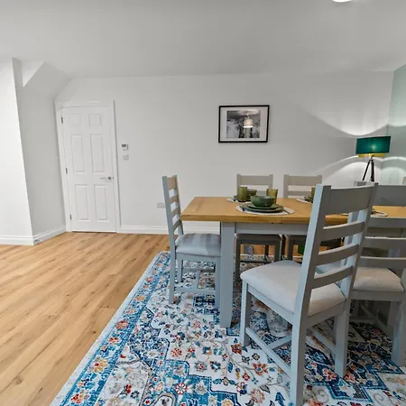 Altohaus Luxury 4br House By Altoluxo Short Lets & Serviced With Parking Apartamento *