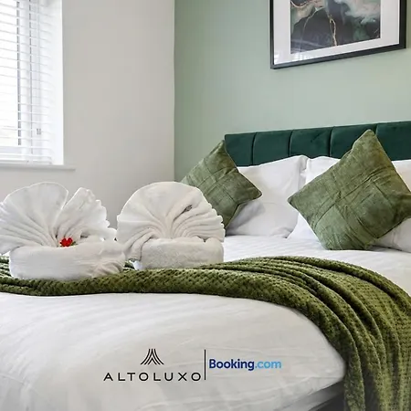 Altohaus Luxury 4br House By Altoluxo Short Lets & Serviced With Parking