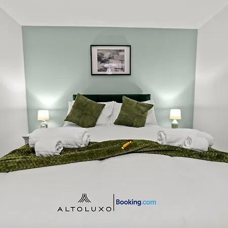 アパート Altohaus Luxury 4br House By Altoluxo Short Lets & Serviced With Parking ブリストル