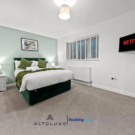 Altohaus Luxury 4br House By Altoluxo Short Lets & Serviced With Parking * ブリストル
