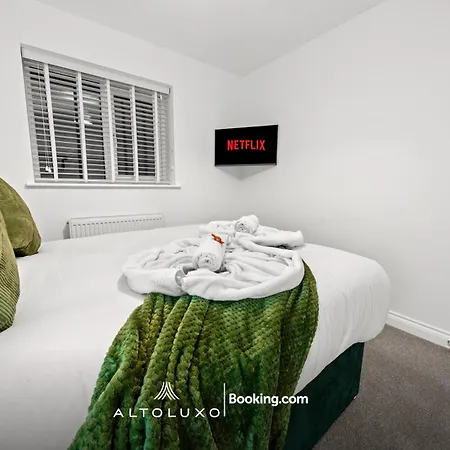 アパート Altohaus Luxury 4br House By Altoluxo Short Lets & Serviced With Parking *