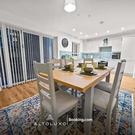 アパート Altohaus Luxury 4br House By Altoluxo Short Lets & Serviced With Parking ブリストル