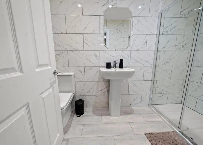 Altohaus Luxury 4br House By Altoluxo Short Lets & Serviced With Parking Bristol