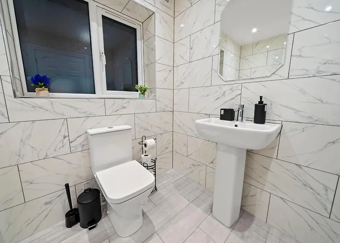 Altohaus Luxury 4br House By Altoluxo Short Lets & Serviced With Parking Bristol