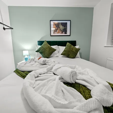 Altohaus Luxury 4br House By Altoluxo Short Lets & Serviced With Parking