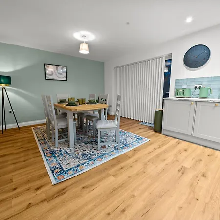 Altohaus Luxury 4br House By Altoluxo Short Lets & Serviced With Parking *