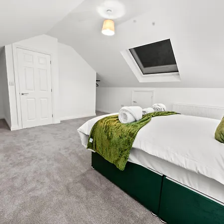 Altohaus Luxury 4br House By Altoluxo Short Lets & Serviced With Parking Bristol