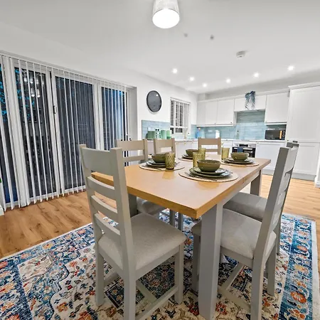 Apartmán Altohaus Luxury 4br House By Altoluxo Short Lets & Serviced With Parking