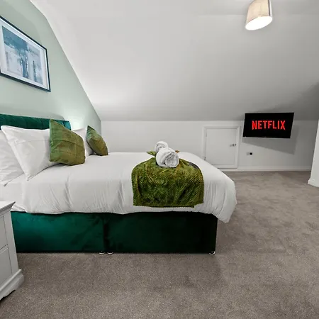 Altohaus Luxury 4br House By Altoluxo Short Lets & Serviced With Parking Apartmán *