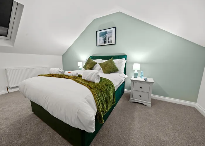 Апартаменти Altohaus Luxury 4br House By Altoluxo Short Lets & Serviced With Parking *